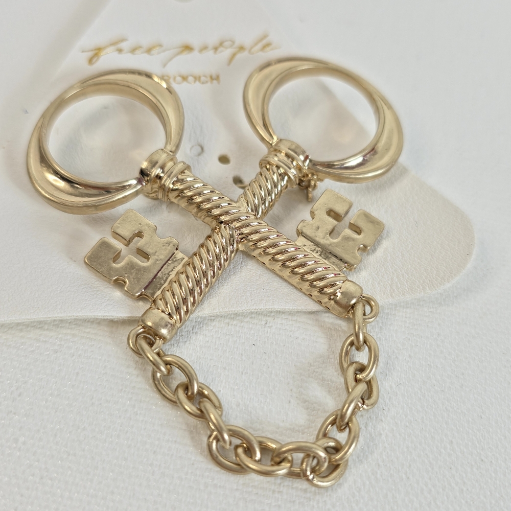 Free People Unlock Your Love Key Brooch Pin Gold Chain Accent NWT 2.5"x2.5"